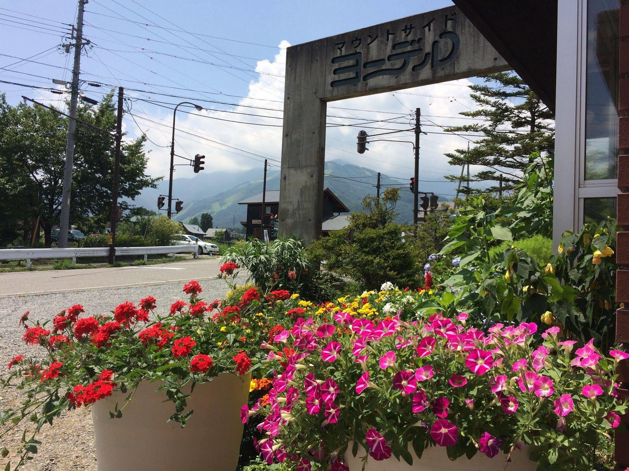 Mountside Jodel Hotel Hakuba Eksteriør billede